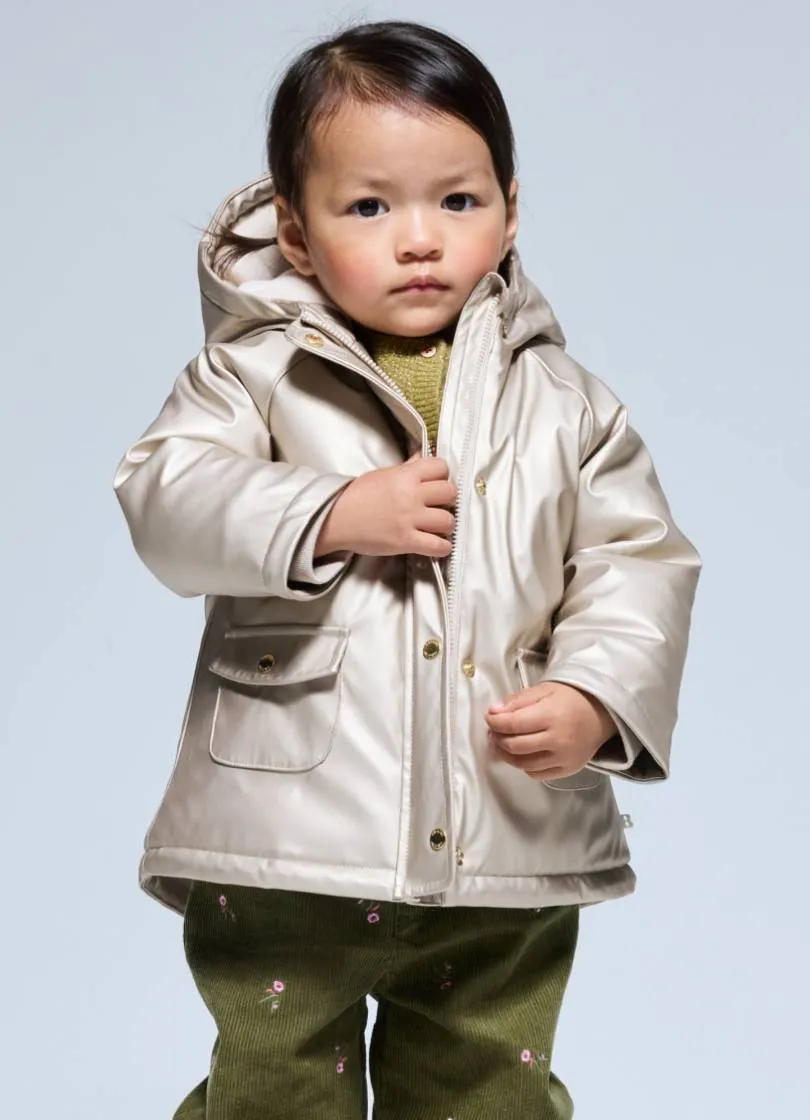 БЕБЕ ДЕВОЈЧИЊА