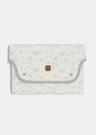 ПОДЛОГА ЗА НОВОРОДЕНЧЕ 