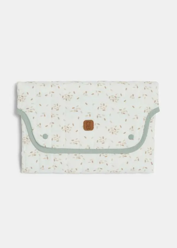 ПОДЛОГА ЗА НОВОРОДЕНЧЕ 