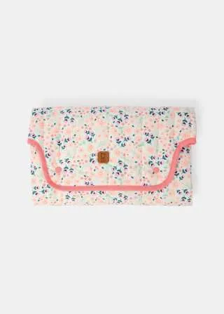 ПОДЛОГА ЗА ПРЕСОБЛЕКУВАЊЕ 